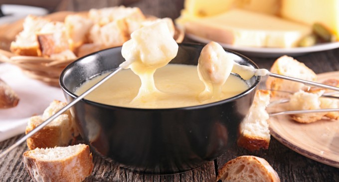 Popular Recipe For Swiss Cheese Fondue