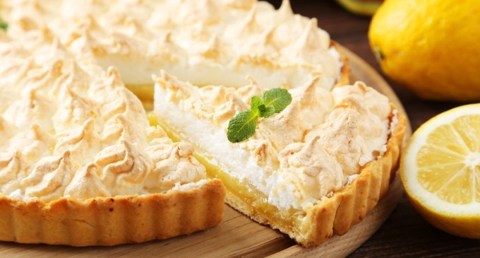 Classic Dessert Recipe: Homemade Lemon Meringue Pie