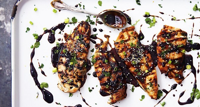 This Sticky Asian Grilled Chicken Has A Has A Sweet & Savory Sauce That’s To Die For!