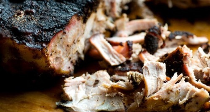 This Slow Cooker Pulled Pork Recipe Never Fails Me! The BBQ Sauce Is The Best Part
