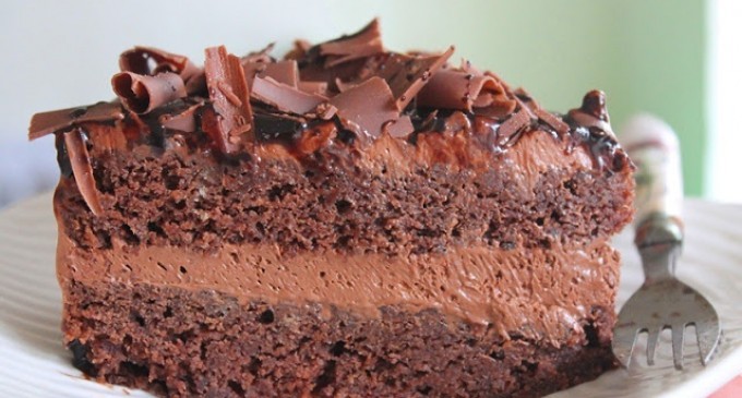 Indulgent & Delicious? You Bet… This Chocolate Butter Cream Cake Is So Damn Good It’s A Sin!