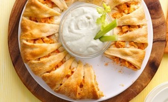 Are You Looking For Something New? Check Out This Cheesy Buffalo Chicken Crescent Ring