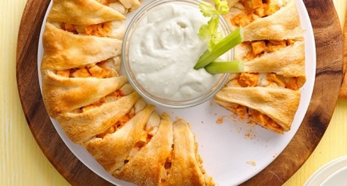 Are You Looking For Something New? Check Out This Cheesy Buffalo Chicken Crescent Ring