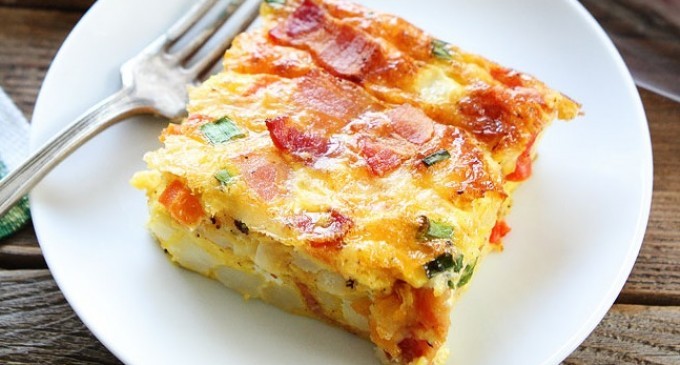 Instant Crowd Pleaser: This Bacon, Egg & Potato Casserole Will Be A New Family Breakfast Favorite
