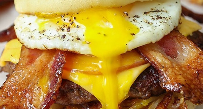 Hash Browns, Double The Bacon & A Fried Egg…Could A Breakfast Burger Get Any Better?