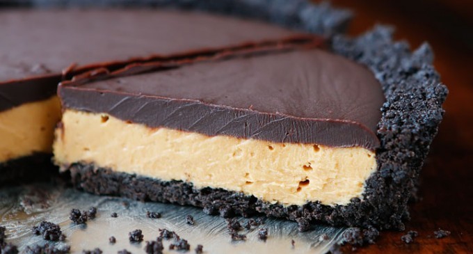 This Homemade Chocolate & Peanut Butter Pie With Chocolate Frosting Hits The Spot!