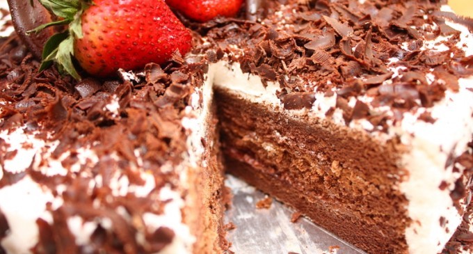 The Secret Little Ingredient Your Chocolate Cake Has Been Missing – You Gotta Try This!
