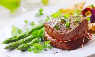 Are You Looking For That Perfect Meal? Check Out These Lemon, Garlic Sirloin Steak Tips!