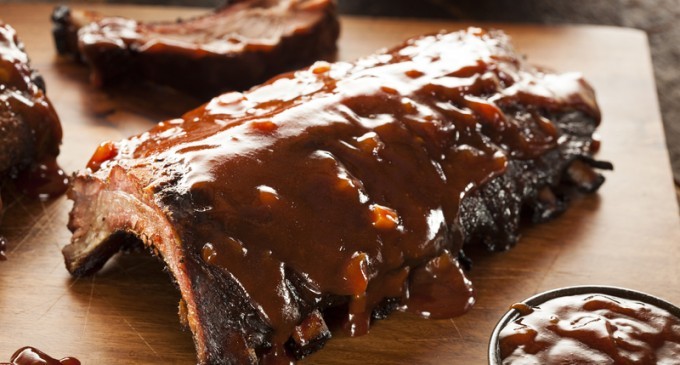 Who Needs The BBQ When You Can Make These Hawaiian Grilled Pork Ribs In Your Crock Pot?!