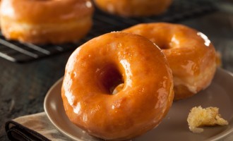 You Have To Try This Homemade Doughnut Recipe…It Came All The Way From Poland!