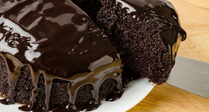 If You Love Homemade Chocolate Cake & Are Looking For The Perfect Recipe – Check This Out!