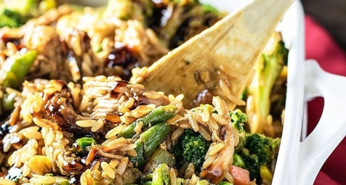 This Casserole Couldn’t Be Easier To Make – We Couldn’t Get Over How Good The Sauce Turned Out!