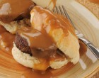 This Is How They Serve It In The South: This Sausage, Biscuits & Gravy Casserole Is How Breakfast Is Supposed To Be!