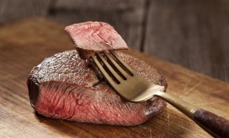 How To Tell If Your Steak Is Cooked Perfectly Without Using A Meat Thermometer