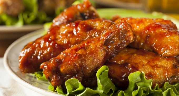 SIMPLE: How To Cook Chicken Wings In A Slow Cooker