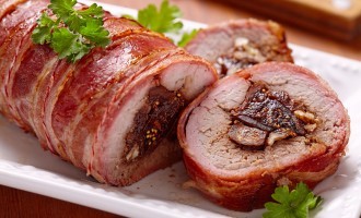 PREPARE TO START DROOLING: This Bacon Wrapped Tenderloin Is A Meat Lovers Dream Come True