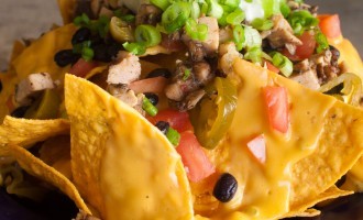 We Love Nachos, But This Chicken Version Left Us Speechless After We Added This Special Ingredient