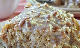 Pecan Praline Cake: A Sweet Southern Indulgence