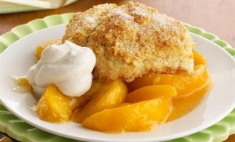 I’d Never Believe The Secret Ingredient Added To This Peach Cobbler! It Really Took It Over The Top!