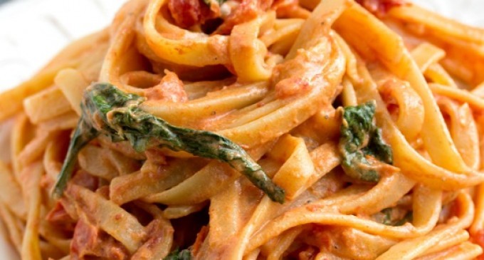 Copycat Recipe: The Cheesecake Factory Creamy Sun Dried Tomato Pasta