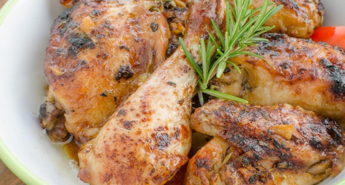 Make Dinner Easier: Find Out How To Make This Slow Cooked Chicken Breast In Your Crock Pot!
