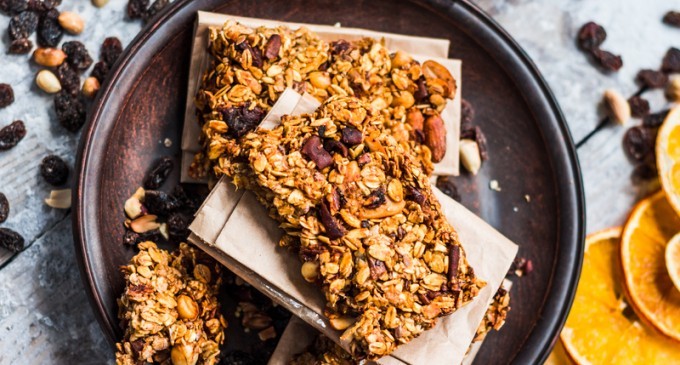 Four Energy Boosting Foods That Every Student Needs To Have On Hand While Studying – No Matter What!