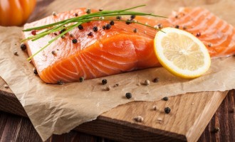 If You Cook Salmon Then You Need To Know This Skill… It Could Save You A Ton Of Time!