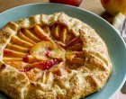 How To Make The Best Peach Crostata Ever – The Filling Is Outstanding & The Buttery Crust Is To Die For!