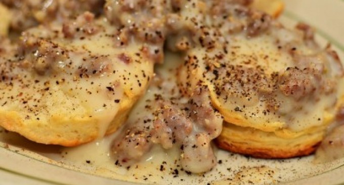 6-Ingredient Biscuits & Gravy: Plated Comfort