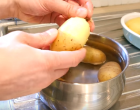 Hate Peeling Potatoes? This Genius Hack Will Show You How To Peel Dozens In Minutes– No Peeler Required!