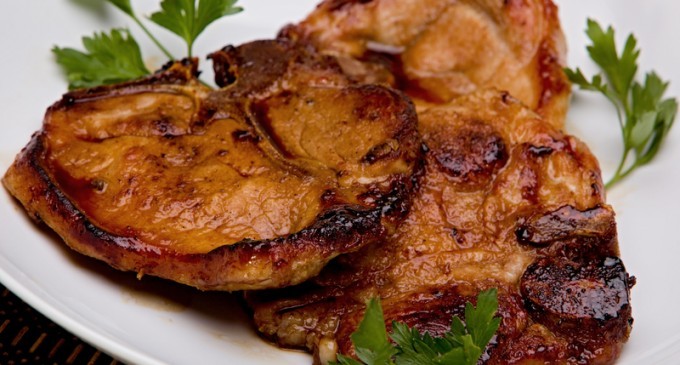 This Delicious Recipe For Tender & Juicy Pork Chops With A Teriyaki Glaze Only Has Four Ingredients