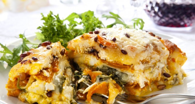 This Amazing Take On Vegetarian Lasagna Will Have You Hooked; We Never Had Anything Like This Before!