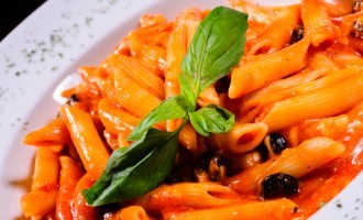 If There Is Only One Kind Of Pasta Sauce You Know How To Make Then It Better Be With Roasted Red Peppers!