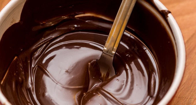 If There Is Only One Recipe You Know How To Make, This Delicious Chocolate Glaze Should Be It!