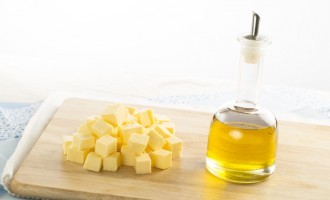 Do You Know When To Use Butter & Not Oil When Cooking? The Recipe May Call For It But Could Be Wrong