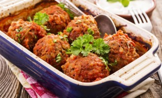 You’ll Never Guess What These Delicious Garlic Meatballs Are Made With; Seriously We Were Stunned!