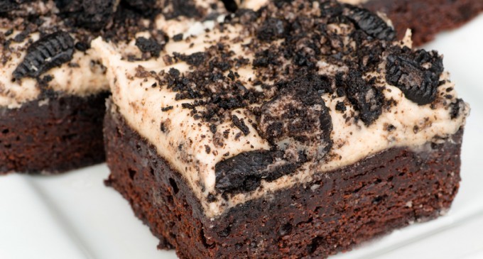 Everyone Deserves To Indulge Once In Awhile- This Oreo Ice Cream Sandwich Cake Is Perfect For The Occasion