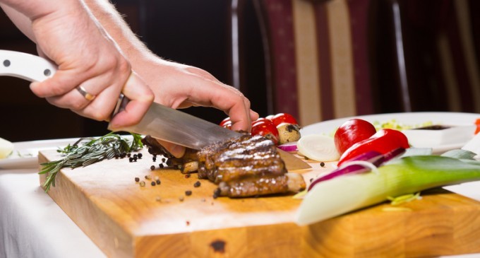 Basic Kitchen Skills Everyone Should Be Able To Master By 30!