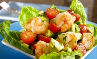 We Used To Hate Salads Because Of How Boring They Where But This Shrimp Version Changed Our Minds!