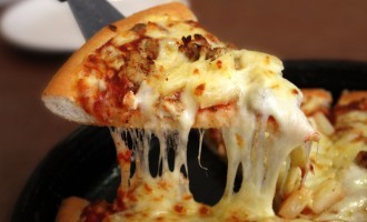 Fifteen Things No Self-Respecting, Grown Adult Should EVER Do While Eating A Pizza