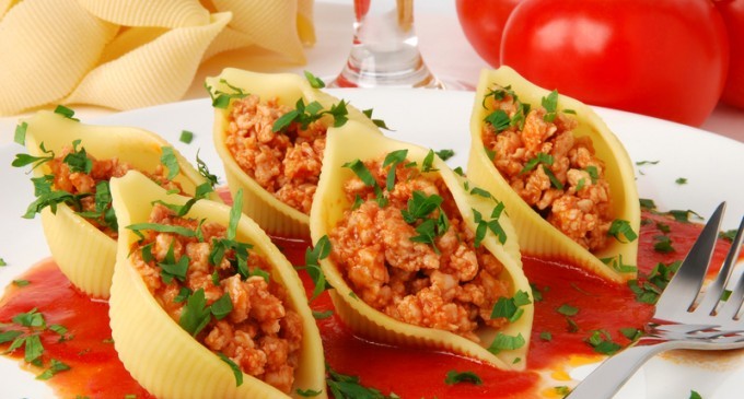 These Cheesy Stuffed Pasta Shells Are Taking Italian Food To A Whole New Level- One Serving Is Never Enough!