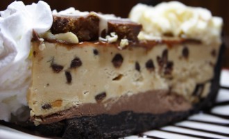 If You Love Lasagna & Oreo’s Then You Need To Try This Epic Dessert; It Only Needs 5 Ingredients!