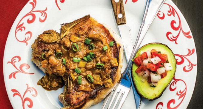 These Fiesta-Inspired Pork Chops Are So Tender That You Don’t Even Need A Knife To Cut Through Them