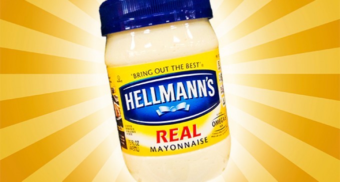 Mayo Selfies Are The Newest Thing To Hit The Food Scene & We Are Starting To Get Grossed Out By It!!!