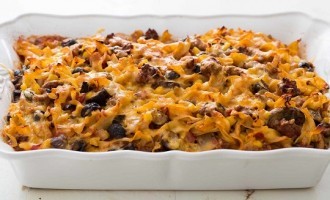 These Beef Noodle Casserole Is Perfect For An Easy Weeknight Meal & You Won’t Believe What Is In It!