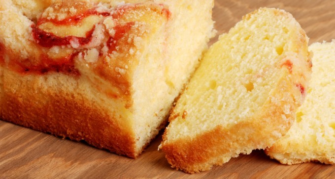 This Two-Step Pound Cake Couldn’t Be Easier To Make & It Turns Out Perfect Every Single Time!