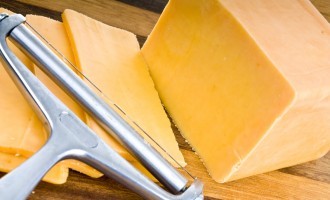 If You Have Ever Had American Cheese Before Then You Need To See This – We’re Never Buying It Again!