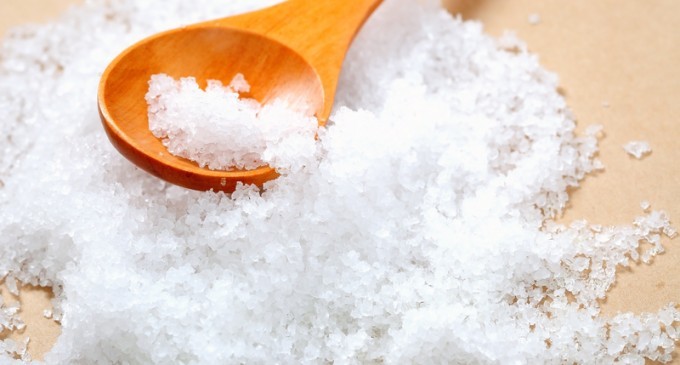 Ever Wondered What The Difference Between Table, Kosher & Sea Salt Was? Check This Out!