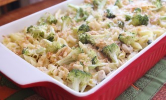 You Only Need Six Simple Ingredients For This Cheesy Chicken Casserole – Can You Guess What?