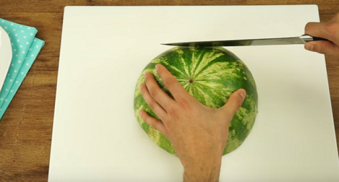 Hold The Napkins & Check Out This Easy Way To Cut Watermelon: Stop Having The Juice Drip Down Your Chin!